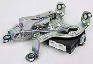 81800-F6000 OEM Kia Cadenza Trunk Module - Picture 1 of 2
