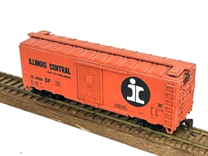 BevBel (Athearn) 40' Boxcar - Illinois Central (Road #4990) kit #1123 - Upgraded - Picture 1 of 11