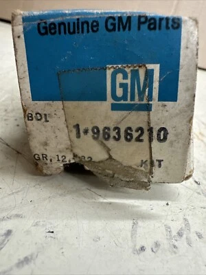 GM 9636210 1982-91 emblema de maletero cromado Eldorado nuevo en stock Foto 1 de 4