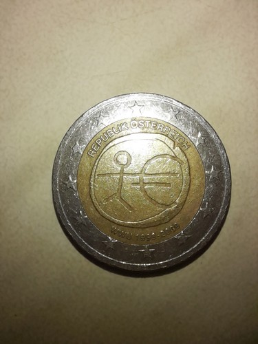 Foto 1 di 2