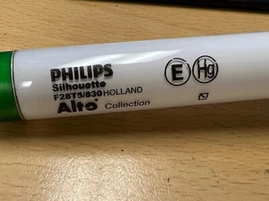 Philips 28W 46in T5 Safety-coated Neutral White Fluorescent Tube (Case of 39) - Picture 1 of 5