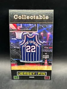 Houston Rockets Clyde Drexler jersey lapel pin-Classic CHAMPION Collectible - Picture 1 of 1
