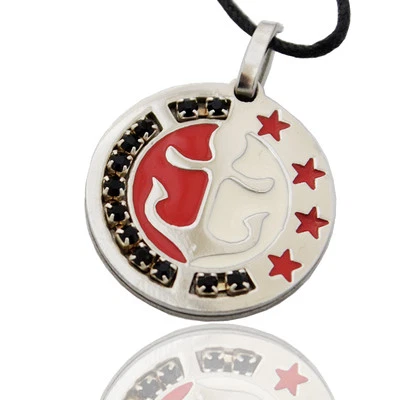 Ciondolo acciaio smaltato in rosso e bianco con ancora centrale e zirconi neri - Immagine 1 di 2