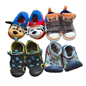 Paket Kleinkind Größe 5 Junge Schuhe Hausschuhe Converse Paw Patrol Skidders - Bild 1 von 6
