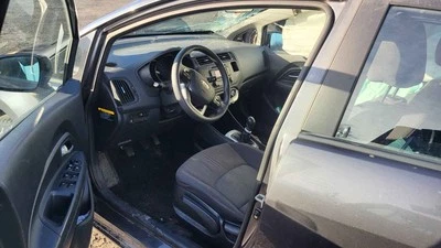 Used Front Right Door Glass Front fits: 2013 Kia Rio w/o solar w/AC green tint F - Изображение 1 из 4