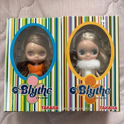 Boneca Petite Blythe conjunto de 2 bonecos na caixa Takara PBL 02 08 frete grátis Japão - Imagem 1 de 4