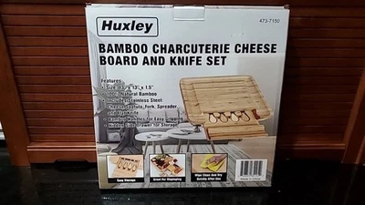 Juego de cuchillos y tabla de queso HUXLEY CHARCUTERÍA de bambú  Foto 1 de 3