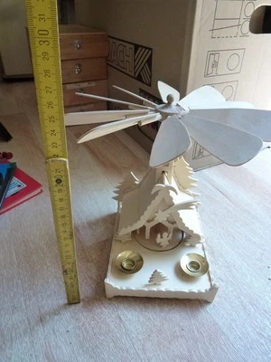 P4 / Erzgebirge kleine Pyramide Wehrkapelle + Kerzenhalter Maria + Josef wie neu - Bild 1 von 4