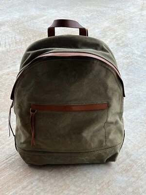 Madewell - Mochila de viaje de lona verde y cuero marrón The Charleston Foto 1 de 4