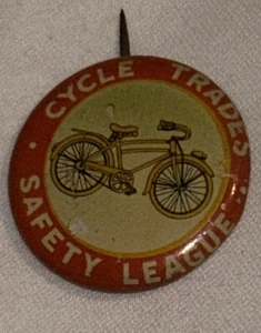 Prendedor rojo botón bicicleta liga seguridad Cycle Trades - Imagen 1 de 3