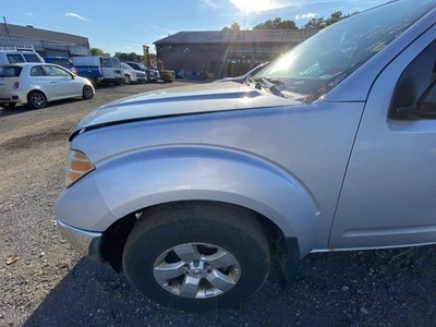 05 06 07 08 09 10 11 12 13 14 15 16 17 18 19 20 21 NISSAN FRONTIER Fender Left - Image 1 of 3