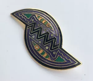 Vintage 1980s Abstract Pin Badge Enamel Art Deco Unworn Brooch PURPLE  6cm - Picture 1 of 3