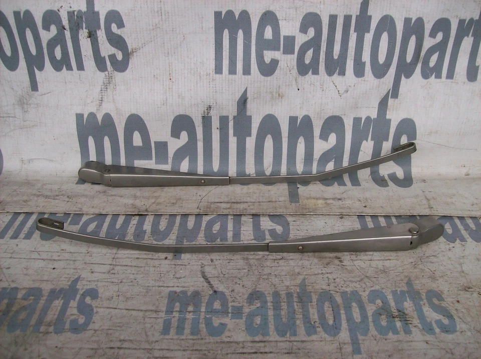 74-76 MERCEDES-BENZ 300D 240D OEM CONJUNTO DE BRAÇOS DE LIMPADOR DE PARA-BRISA DIREITO E ESQUERDO - Imagem 1 de 4