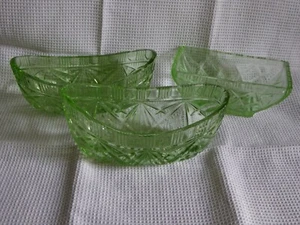 VINTAGE GREEN GLASS – THREE DISHES/BOWLS: EXCELLENT CONDITION! - Picture 1 of 4