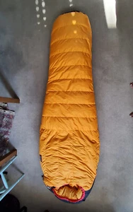 RARE Marmot Couloir Gore Dryloft sleeping bag, Orange Long, 10" Loft. Excellent - Picture 1 of 7
