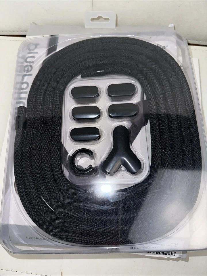 Lot Of 2 Bluelounge Soba-BLUSB-BL Black Cable Tablet Sleeve Blue Lounge - Image 1 of 4