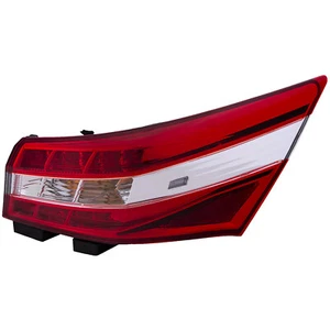 Tail Light Right Passenger Fits 2013-2015 Toyota Avalon Hybrid - Picture 1 of 8