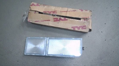 Mascherina copertura frecce destra VRC3028R VW Passat Variant 1.8 35 I 2547190 - Immagine 1 di 4