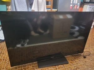 SONY BRAVIA 55 INCH HD LCD TV - Picture 1 of 8