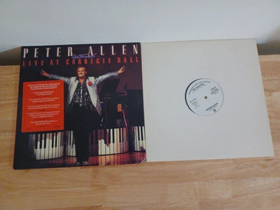 2 Peter Allen Vinyl LP Lot - Live At Carnegie Hall & Bi-Coastal Single - NM Foto 1 de 2
