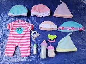 Hasbro Baby Alive Muñeca Accesorios Lote Biberones Conjunto Sombreros Verde Furreal - Imagen 1 de 4