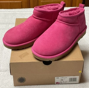 NUEVO EN CAJA 100% Auténticos UGG Clásicos Ultra Mini Mujeres Botines EE. UU. 7 UE 38 Rosa Caliente - Imagen 1 de 12