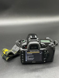 NIKON D90 Camera - Picture 1 of 6