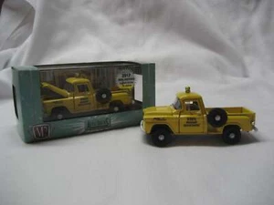 M2 Machines Trucks SPECIAL RELEASE - 1959 GMC Fleet Option 4x4 - Truck 001 - Picture 1 of 2