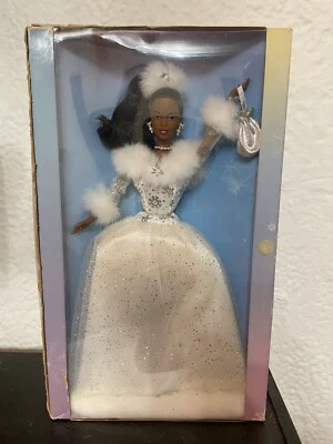 Barbie 2002 Winter's Reflection Muñeca Coleccionista Afroamericana. Foto 1 de 2
