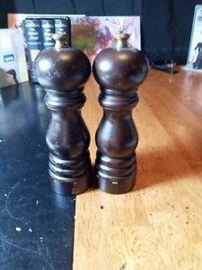 2 Peugeot Paris U'Select 7-Inch Pepper Mill, Black Lacquer s/p - Picture 1 of 4