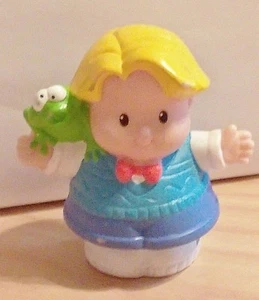Fisher Price Little People 2002 Blonde School Boy EDDIE Red Bow Tie Easter - Picture 1 of 3