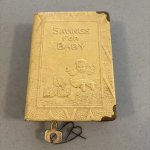 Vintage Münzbuch Bank Safe "Sparen für Baby" "Der erste Schritt" Zell Bd. V. + Schlüssel - Bild 1 von 7
