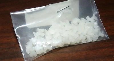 LOT OF 100 NEW MICRO PLASTICS 50M030050H005 M3X.5 X5MM SLOT FLAT SCREWS - Image 1 of 2