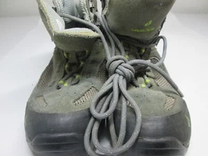 Vasque Youth Size 4M Sneaker Boot Gray Leather Ultra Dry Waterproof Lace Up Logo - Picture 1 of 7