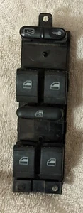 Volkswagen Passat 4Dr Window and Lock Switches in good used condition - Picture 1 of 2