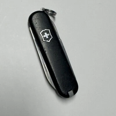 Swiss Army Knife Victorinox 58mm Classic SD Pocket Knife Black FREE SHIPPING - Image 1 of 4
