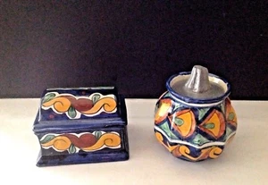 Pair Vintage Hand-painted Pottery Mexican Talavera Trinket Boxes w/Lids - Picture 1 of 6