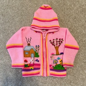 Strickpullover Cardigan mit Kapuze rosa Applikation Cottagecorecore Kidcorecore - Bild 1 von 12