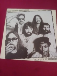 The doobie brothers vinyl record " MINUTE BY MINUTE" - Picture 1 of 5