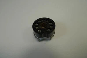 B9A Cinch PCB Mount Valve Holder Base 9 Pin Bakelite Fits EL84 ECC83 - Picture 1 of 12