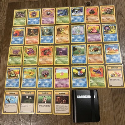 Complete Pokemon Fossil 1st Ed common/uncommon set (31-62) NM/LP + 40card binder - Image 1 of 3
