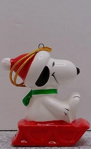 Vintage Peanuts Snoopy Sled Ceramic Ornament Nice Condition. - Picture 1 of 10