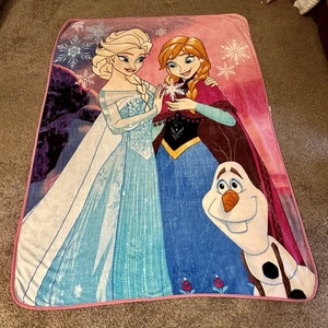Disney Frozen Oversized Throw Blanket – Anna, Elsa & Olaf – 73" x 52" - Picture 1 of 10
