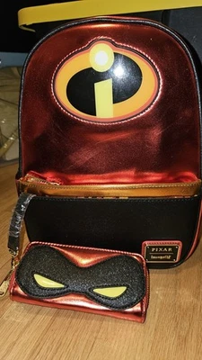 NUEVO CON ETIQUETAS Pixar Los Increíbles Mochila Cartera 20 Aniversario Loungefly Iluminar Foto 1 de 4