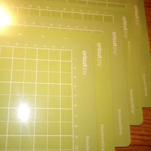 Cricut Standard Grip Mats for Joy machines- (5) pack - Picture 1 of 1