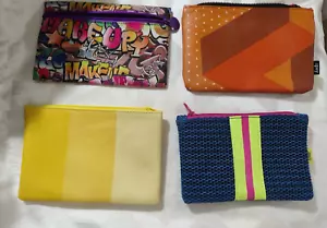 Lote de 4 Bolsas Ipsy Bolsas de Maquillaje Bolsas de Cosméticos, Lindo Graffiti Tema Tetris Madres - Imagen 1 de 2