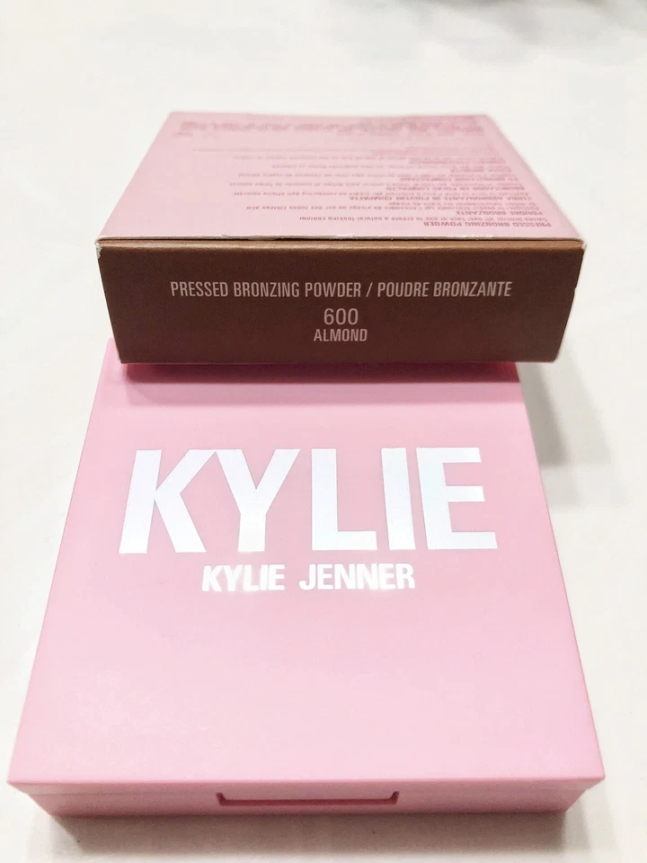 KYLIE JENNER COSMETICS: NWB- PRESSED BRONZING POWDER 600 ALMOND NEW 0.35 Oz/ 10g - Image 1 of 4