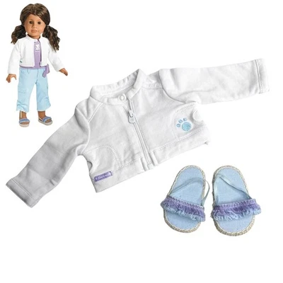 American Girl Coco Divertido Conjunto I CHAQUETA Y ZAPATOS Sandalias Azules Blanco Muñeca Abrigo Foto 1 de 4
