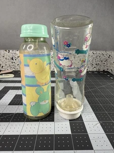 Vintage verzierte Baby Stillflaschen Johnson’s 8 Oz noch in Windeln - Bild 1 von 5