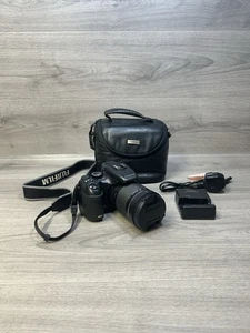 Fuji Finepix S200 EXR Digital Camera - 12MP / 14x Zoom With Charger & Case - Picture 1 of 24
